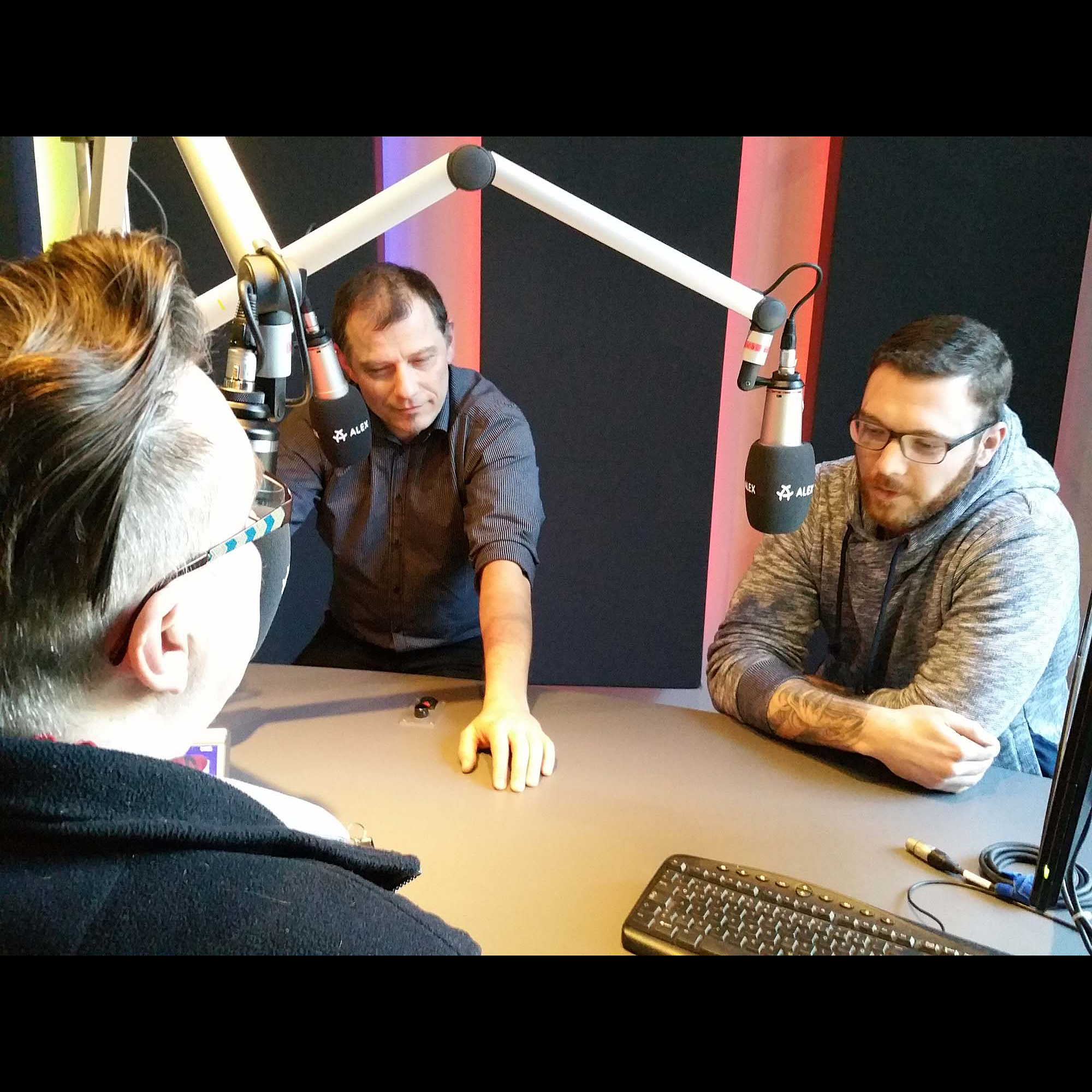 Interview mit UNGLAUBLICHER VORFALL 01 episode artwork